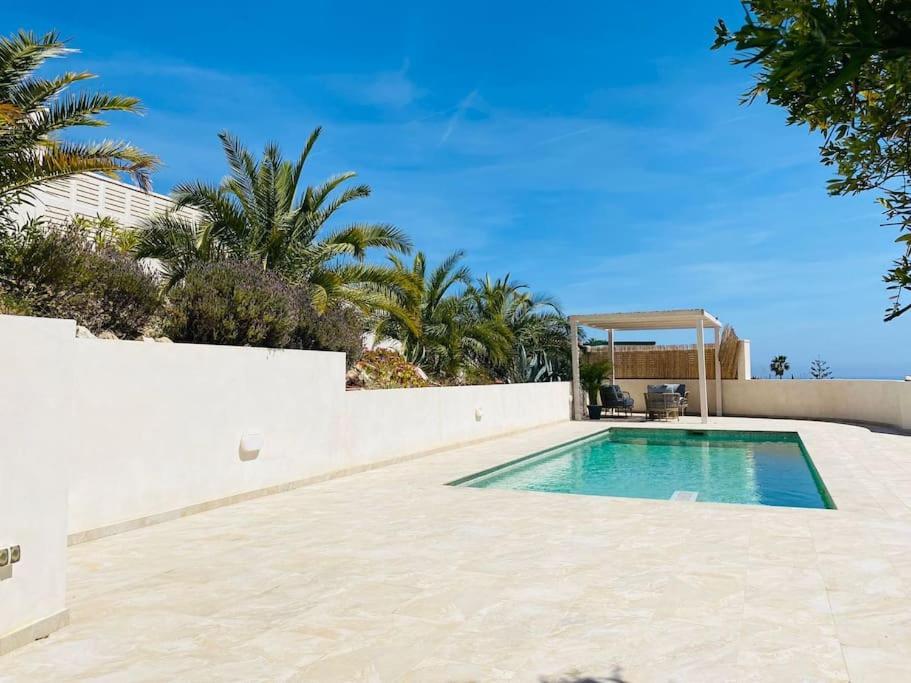 Villa With Private Pool And Close To The Calp
