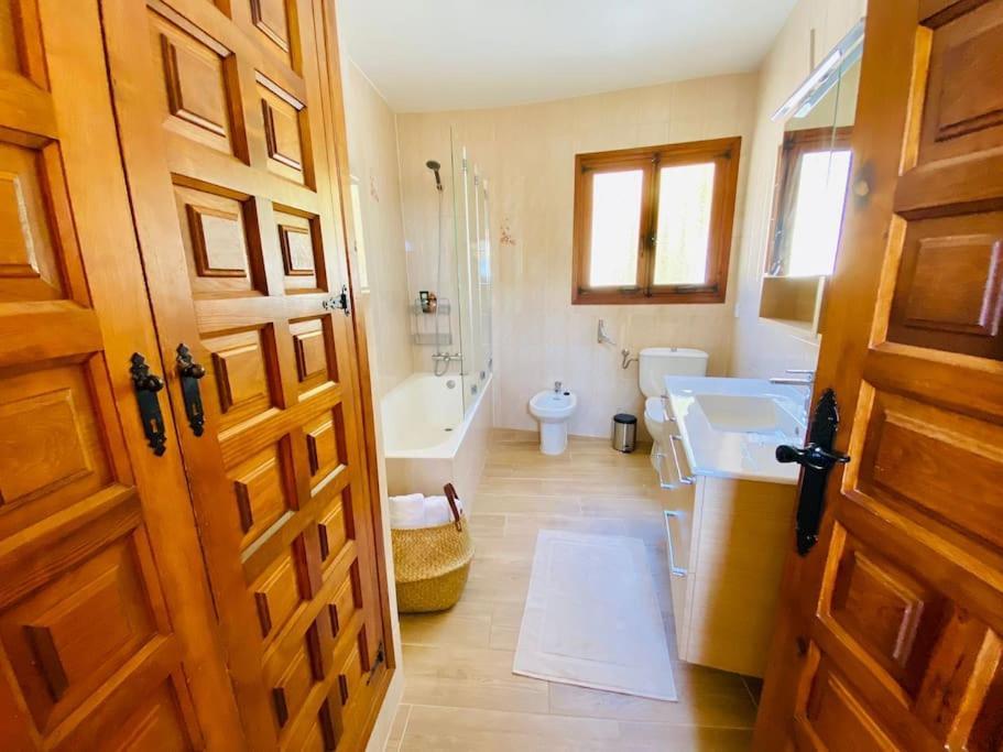 Villa With Private Pool And Close To The Calp